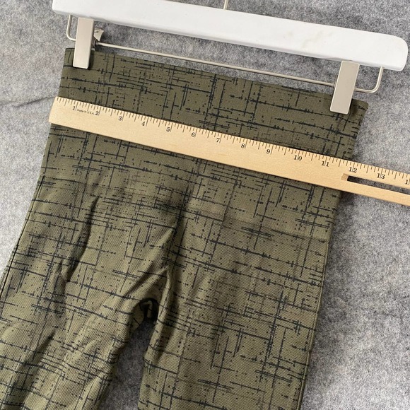 SPANX Leggings Medium Olive Green Crosshatch Seamless Crop High Rise Shapewear - Picture 6 of 12